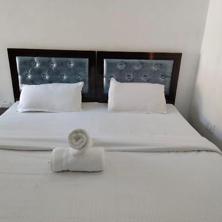 Hotel Paradise Palm Rishīkesh Zewnętrze zdjęcie