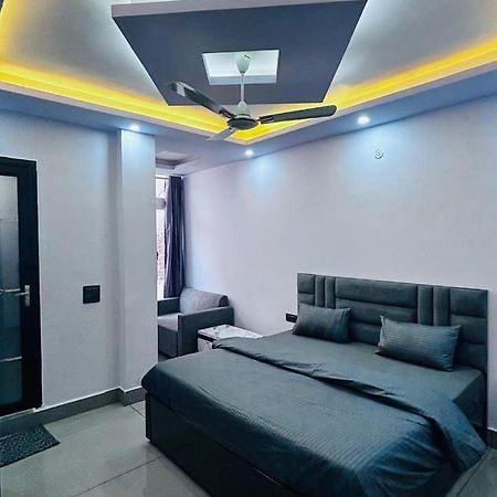 Hotel Paradise Palm Rishīkesh Zewnętrze zdjęcie