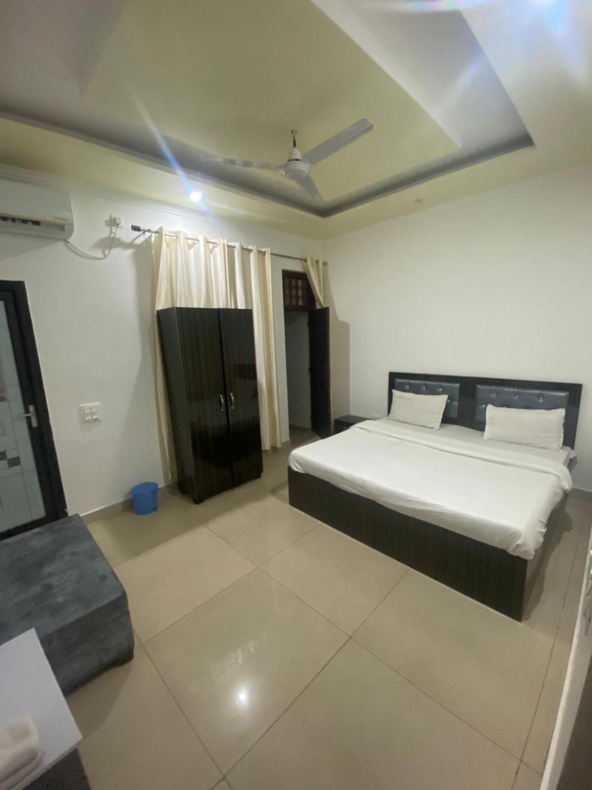 Hotel Paradise Palm Rishīkesh Pokój zdjęcie